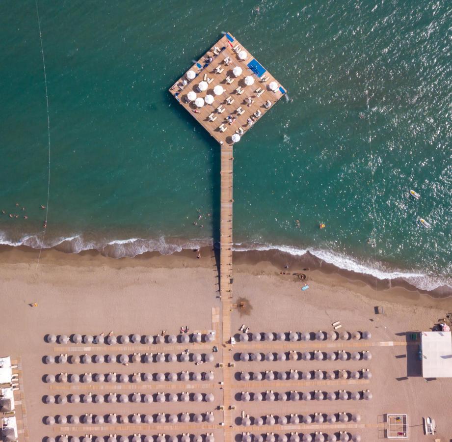 Baia Lara Hotel Анталья Экстерьер фото Aerial view of the pier