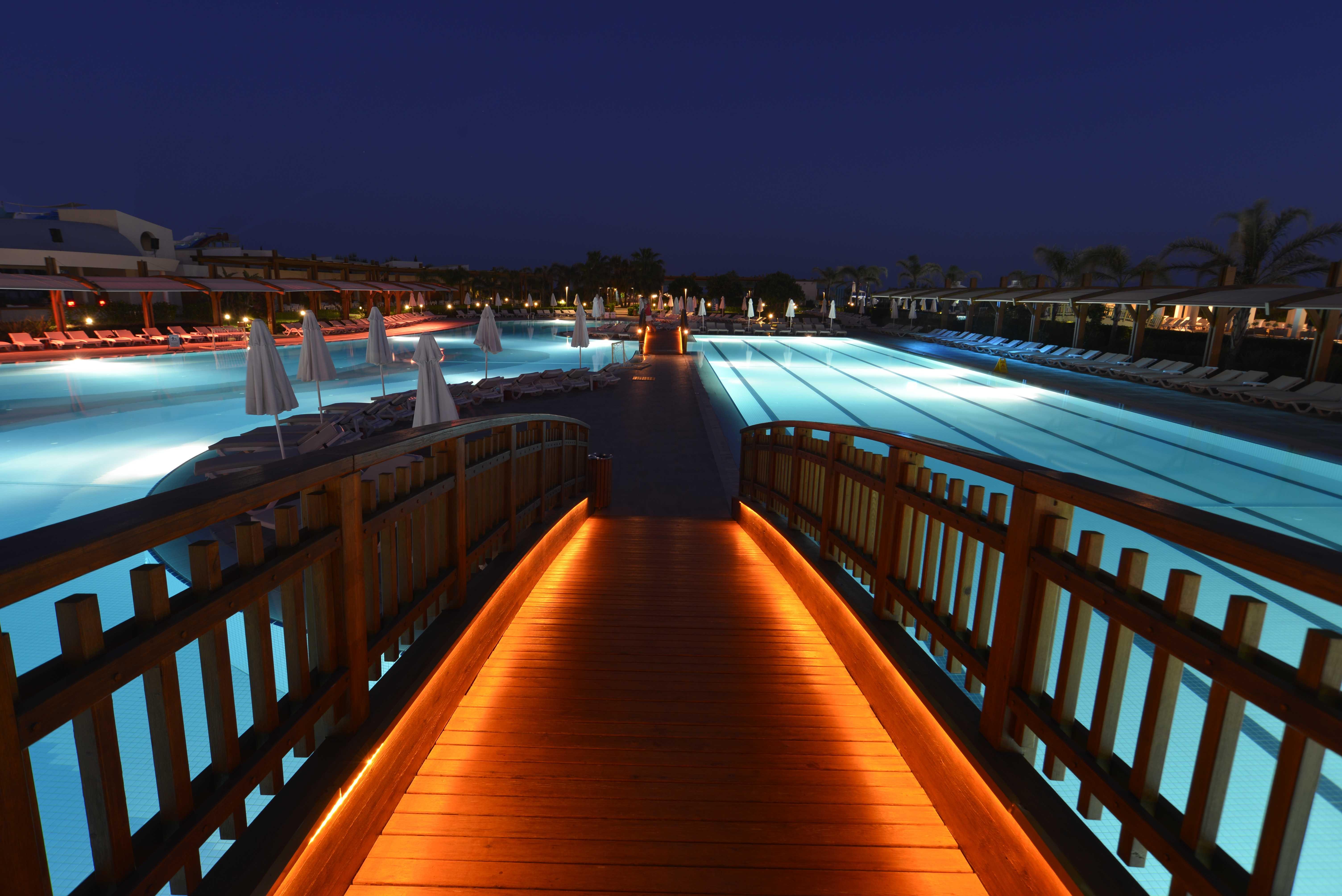 Baia Lara Hotel Анталья Экстерьер фото The Atlantis Paradise Island resort